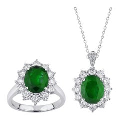 Pradera Jewels 18K White Gold Ring and Pendant with Diamonds & Emerald (Pair)