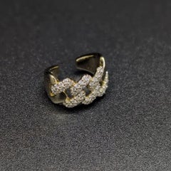 Pradera Jewels 18K Yellow Gold Earcuff with Diamonds
