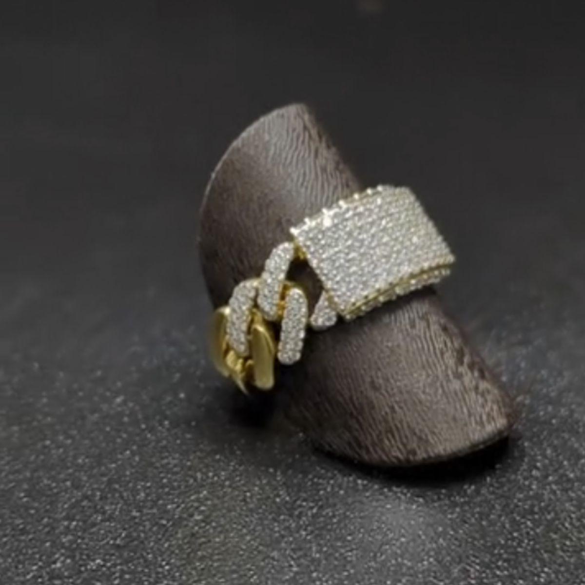 Contemporain Pradera Jewels Bague en or jaune 18 carats avec diamants en vente