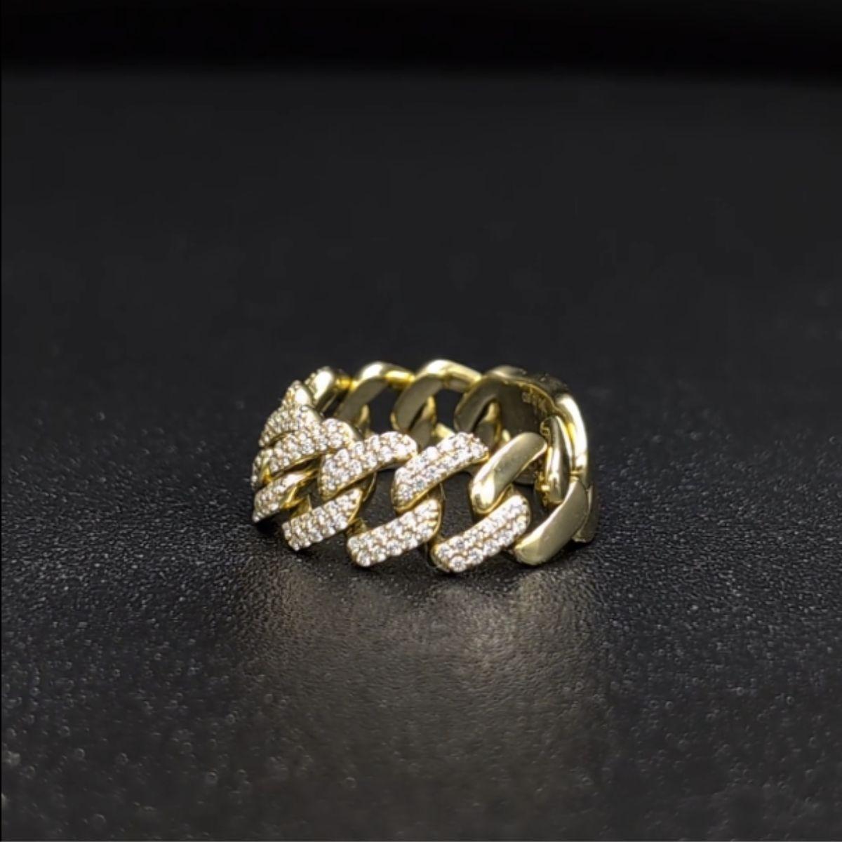 Pradera Joyas Anillo de Oro Amarillo de 18K con Diamantes Corte brillante en venta