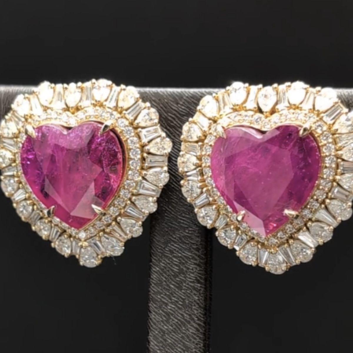 Pradera Jewels Rubin-Ohrringe & 18k Rose Gold & weiße Diamanten (Brillantschliff) im Angebot