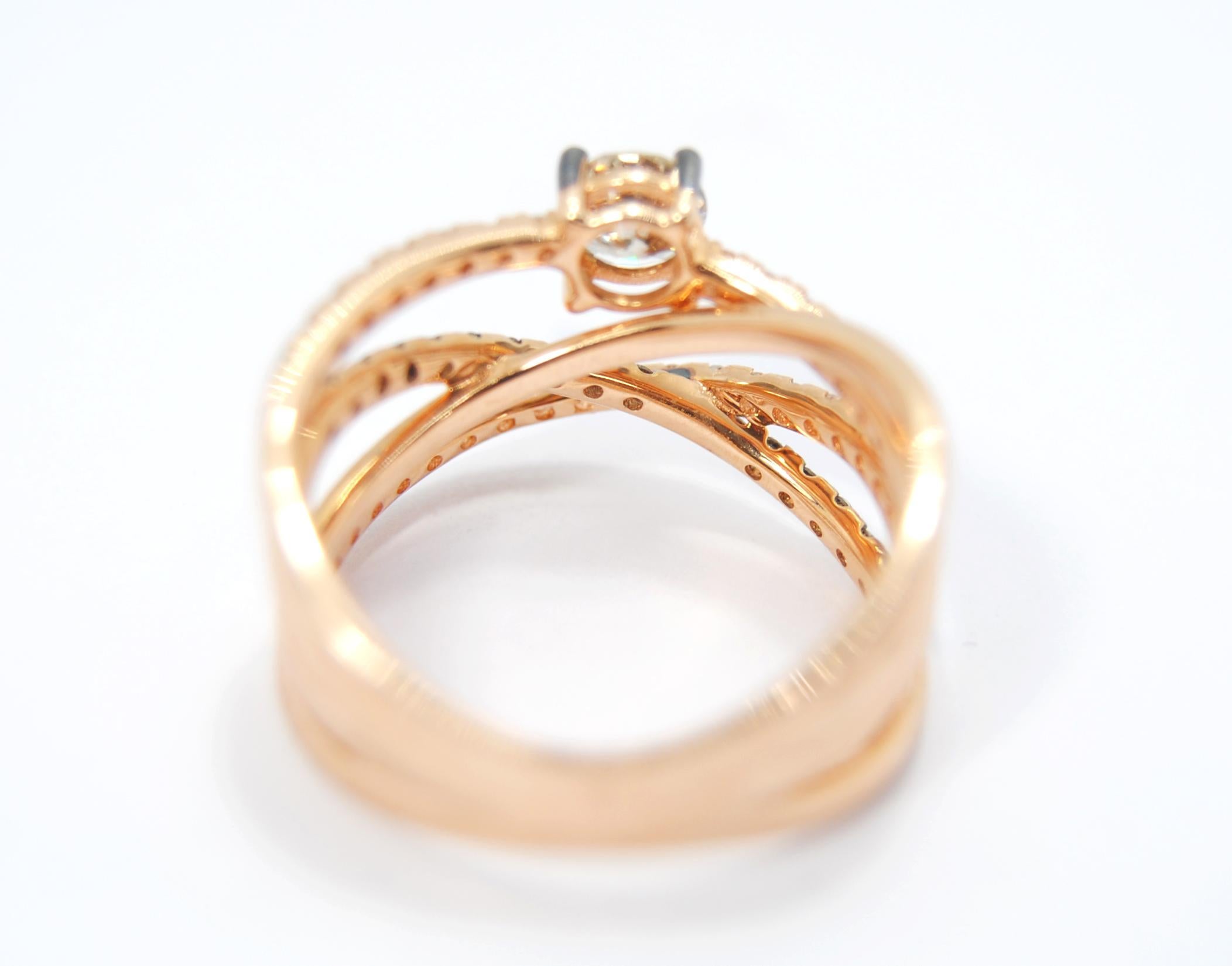 Pradera Solitär-Ring mit braunem Diamant in der Mitte aus 18 Karat Gold (Rundschliff) im Angebot