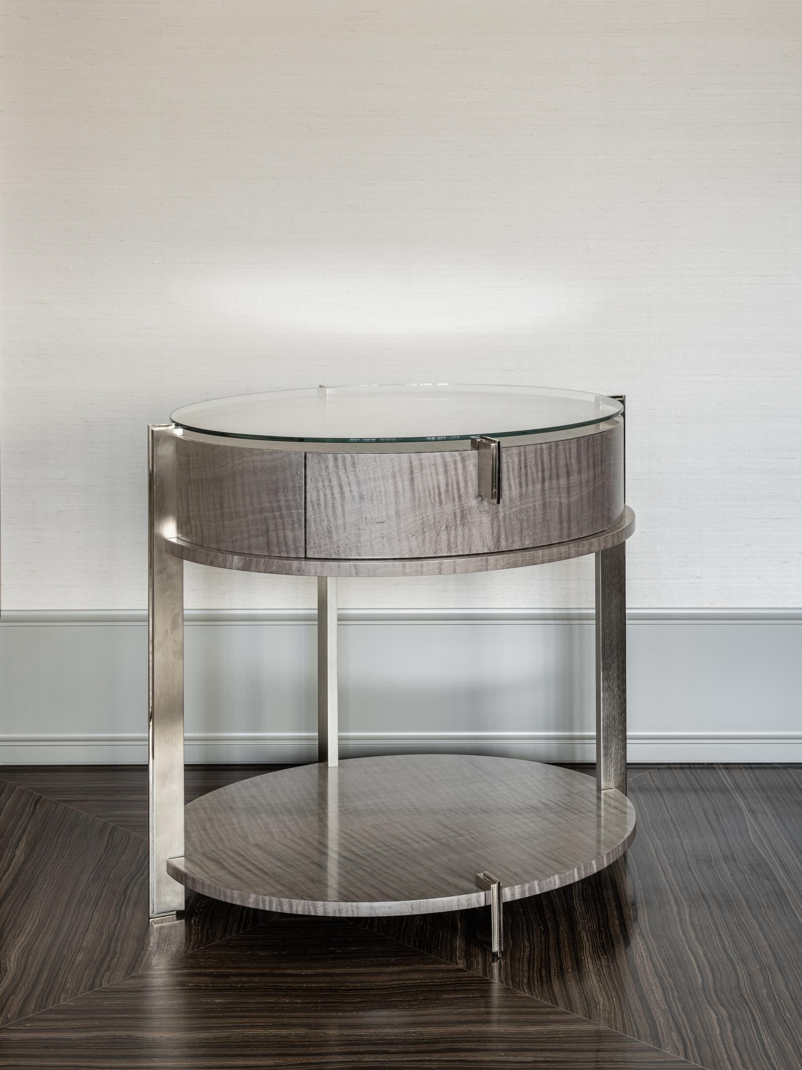 Praecipua Modern Round Side Table In New Condition For Sale In London, GB