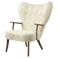 Pragh Lounge Chair