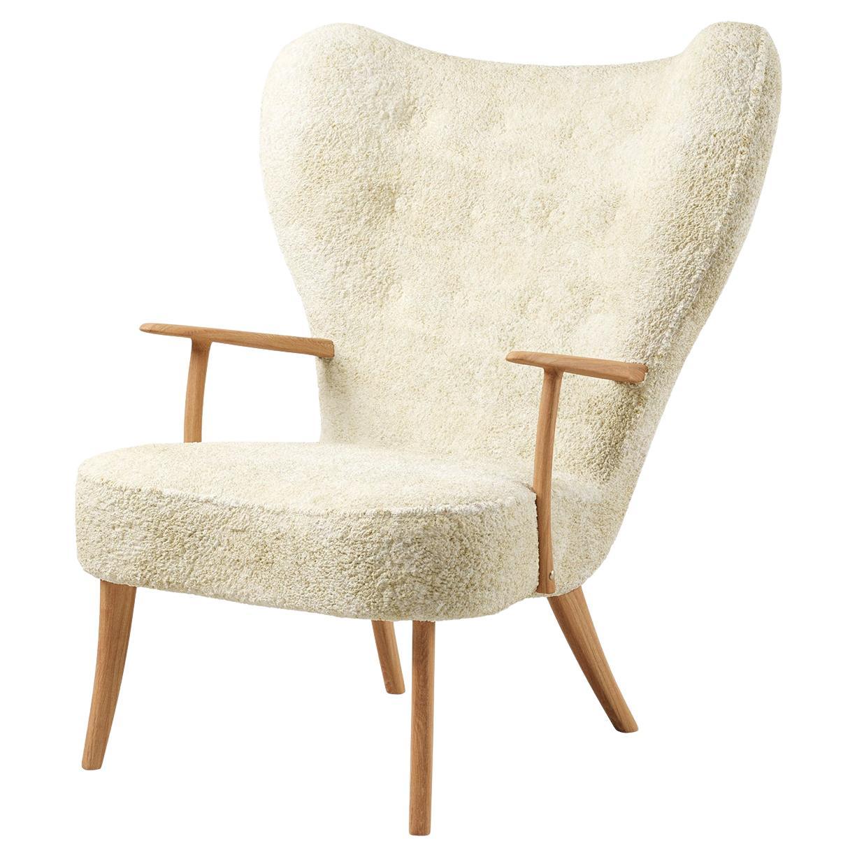Pragh Lounge Chair