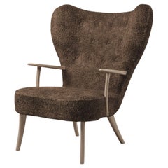 Pragh Lounge Chair