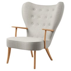 Pragh Lounge Chair