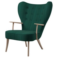 Pragh Lounge Chair