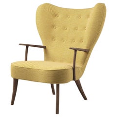 Pragh Lounge Chair