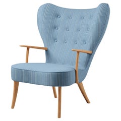 Pragh Lounge Chair