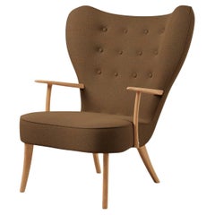 Pragh Lounge Chair