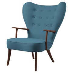 Pragh Lounge Chair