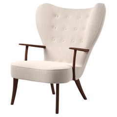 Pragh Lounge Chair