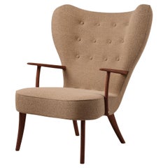 Pragh Lounge Chair