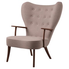 Pragh Lounge Chair