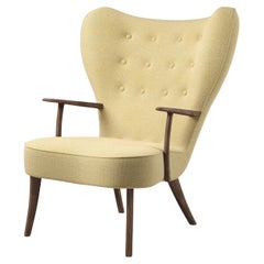 Pragh Lounge Chair