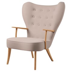 Pragh Lounge Chair