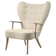 Pragh Lounge Chair