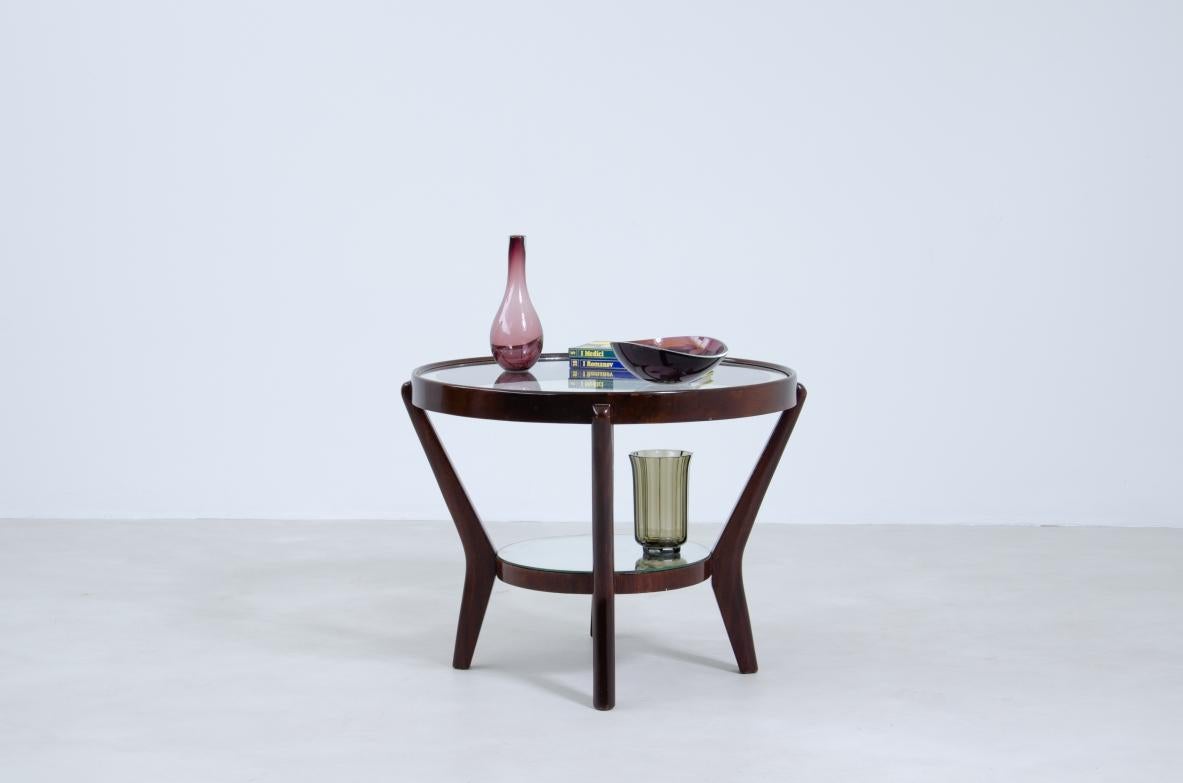 Prager Couchtisch aus den 1950er Jahren mit Glas- und Spiegelablagen (Moderne der Mitte des Jahrhunderts) im Angebot