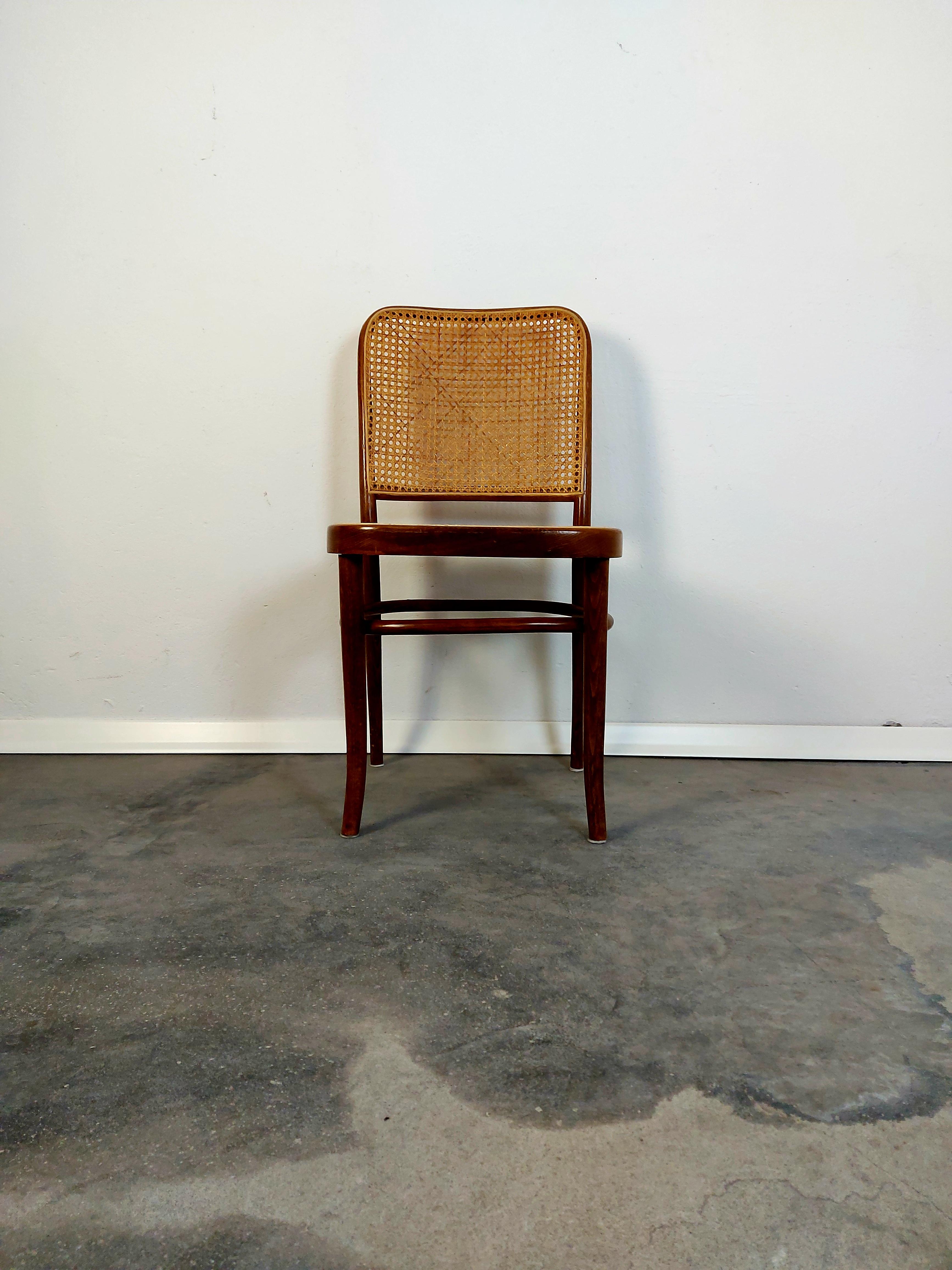 Prague Chair, No. 811 Bentwood Chair, 1970s, 1 of 2 2