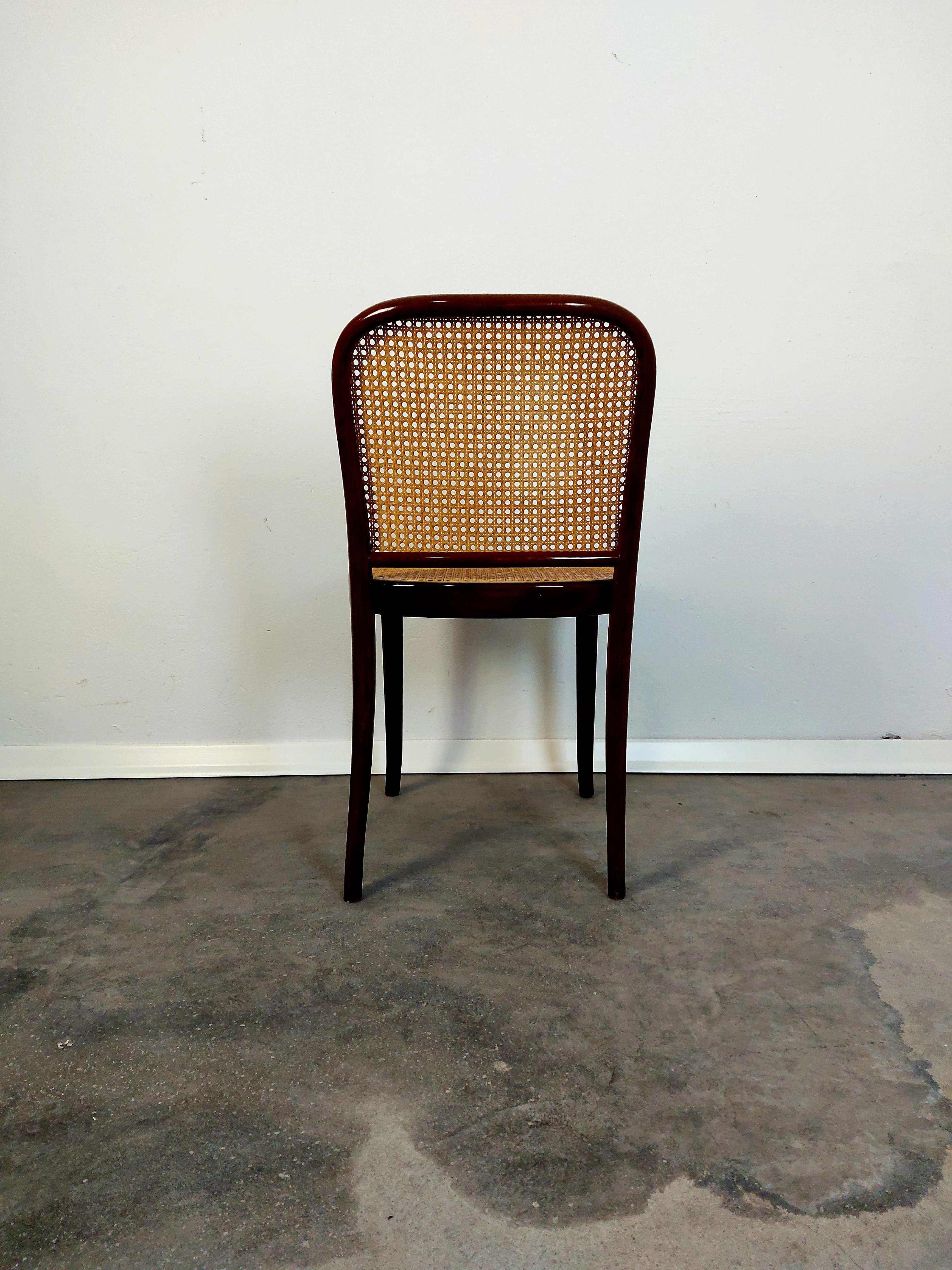 Prague Chair, no. 811 Bentwood chair, 1980s, 1 of 4 5