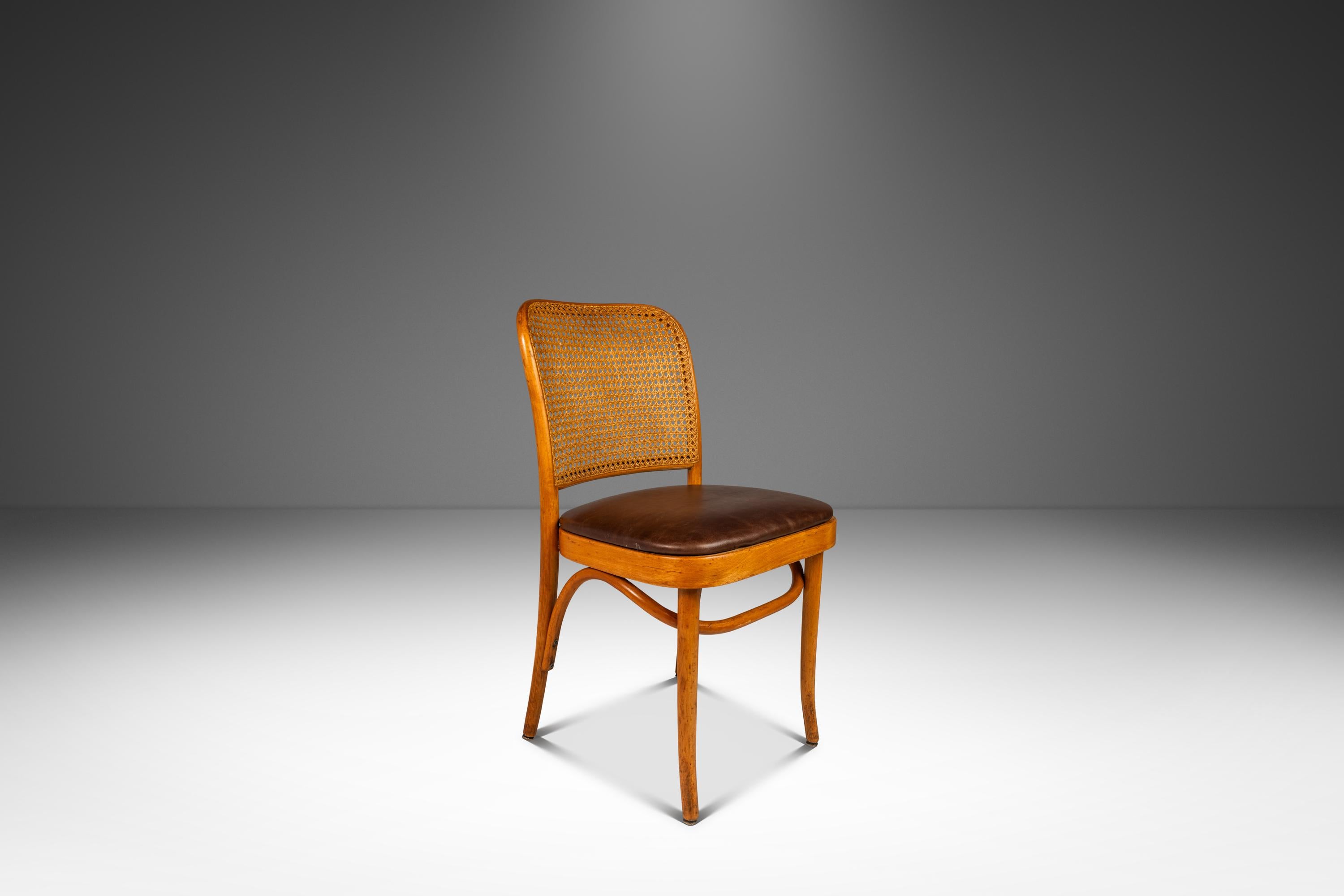 Milieu du XXe siècle Chaise de salle à manger Prague Modèle 811 à la manière de Josef Frank, Stendig, États-Unis, années 1960 en vente