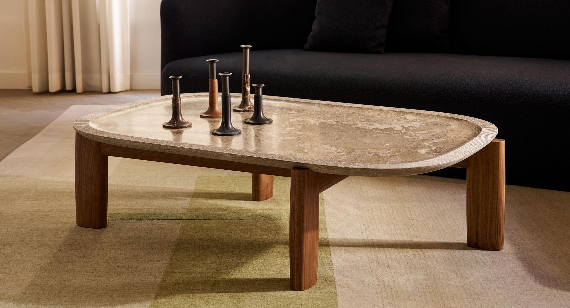 Praia da Granja Quadratischer Couchtisch von Sebastian Herkner aus Pall Stone & Walnussholz (Geschnitzt) im Angebot