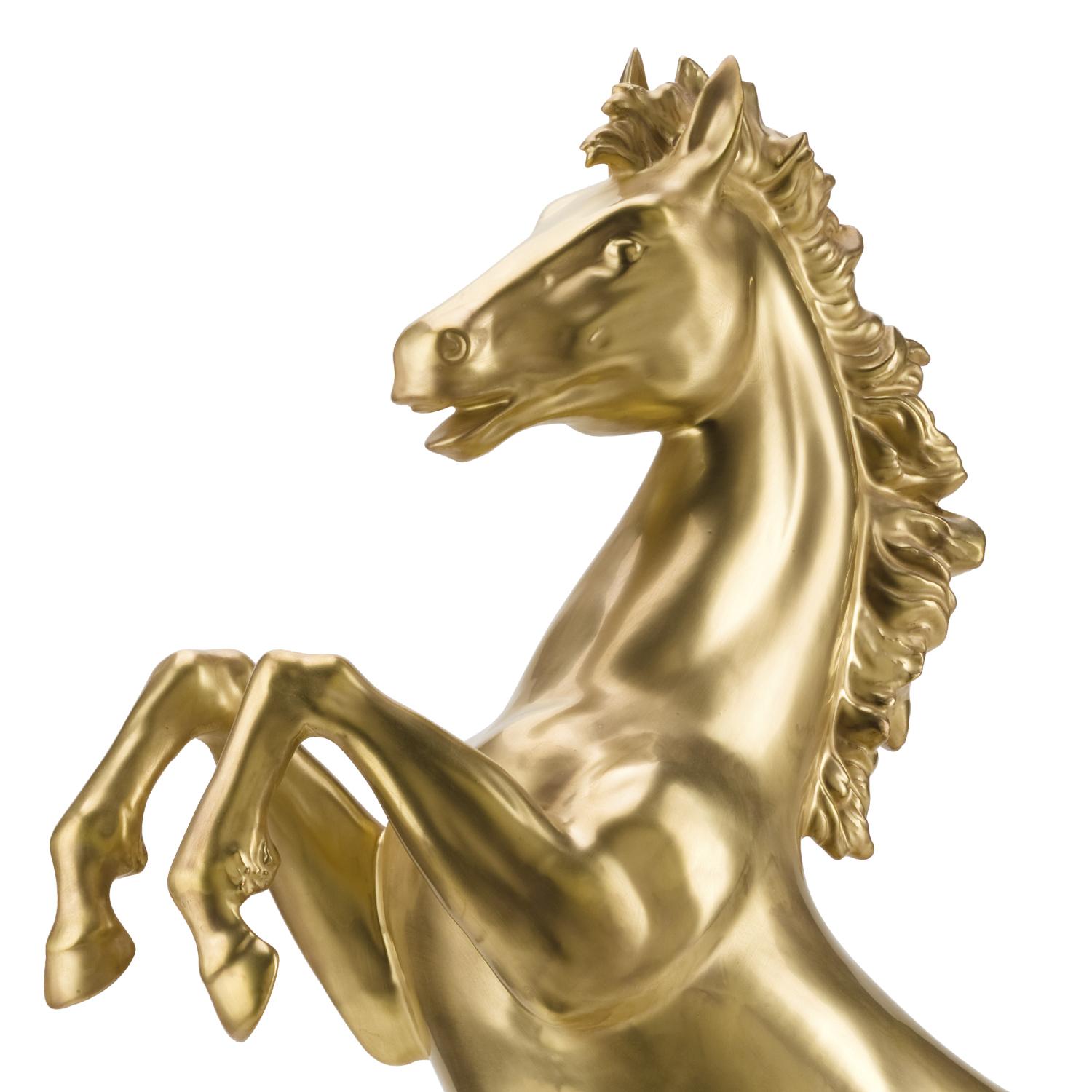 Skulptur eines tanzenden Stallions (Handgefertigt) im Angebot
