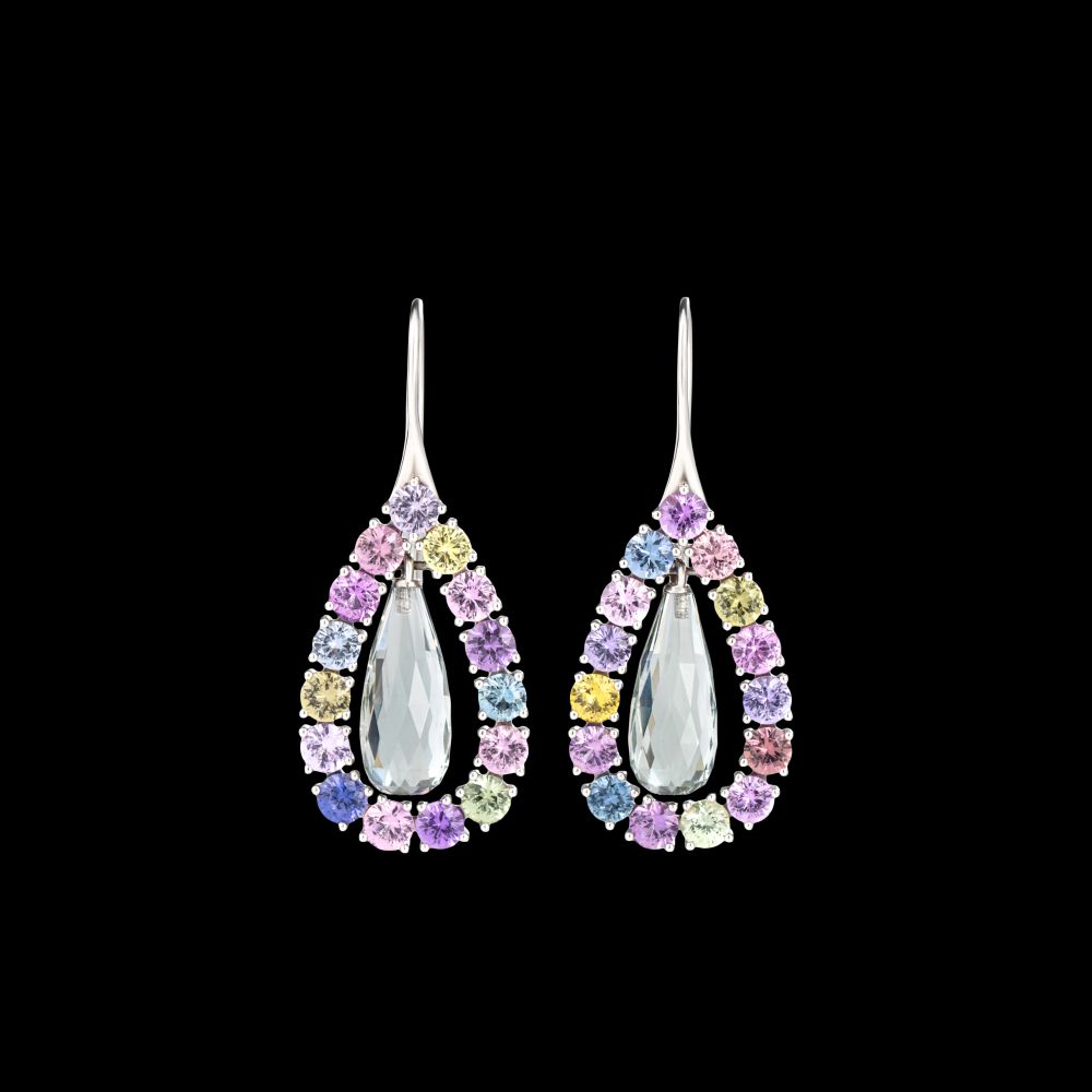 Goldohrringe von Wagner Preziosen, Siolith und natürlicher unbehandelter Saphir im Angebot