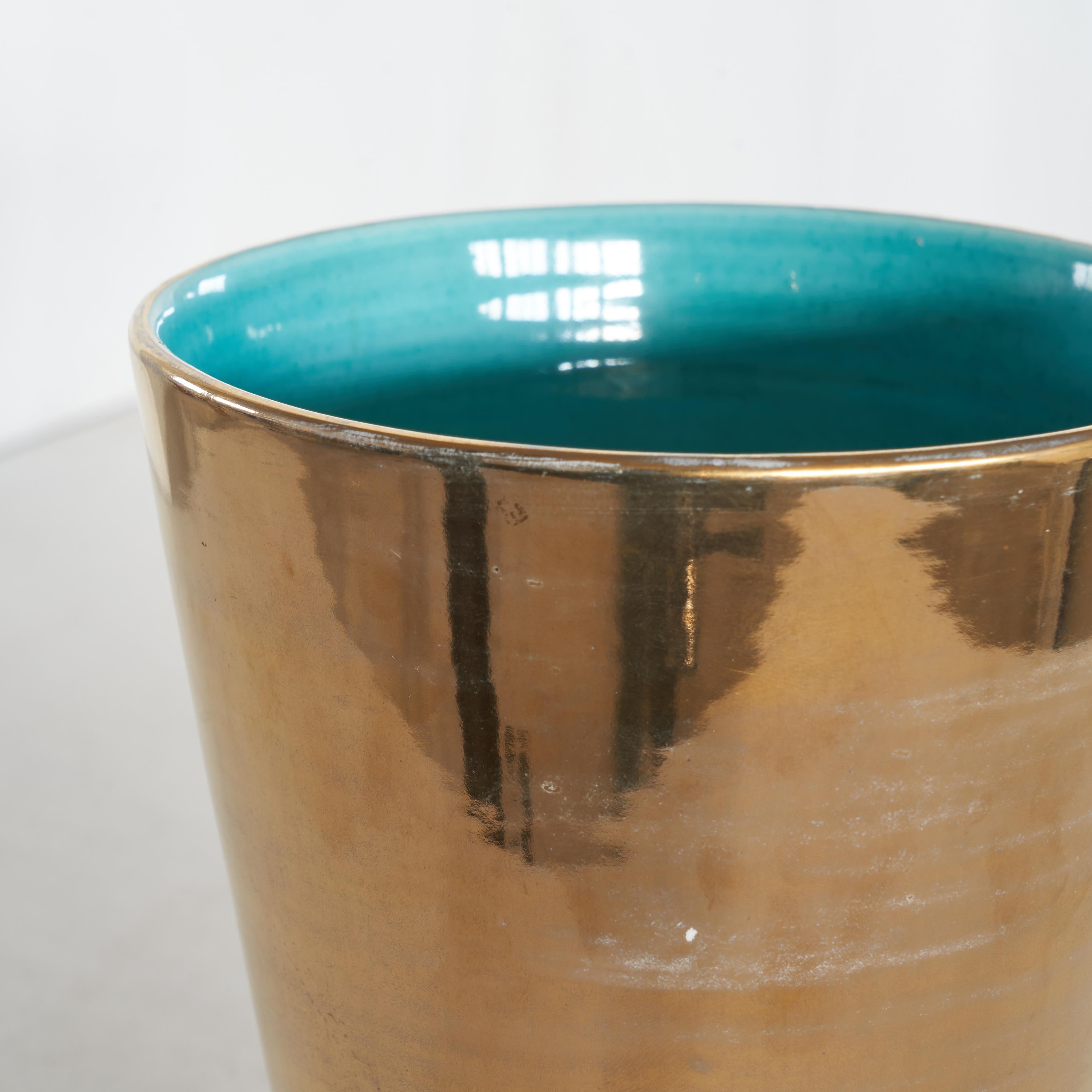 Glazed Pratica di Mare, Maria Monrey Borghese del Vivaro Gold and Azure Ceramic Vase