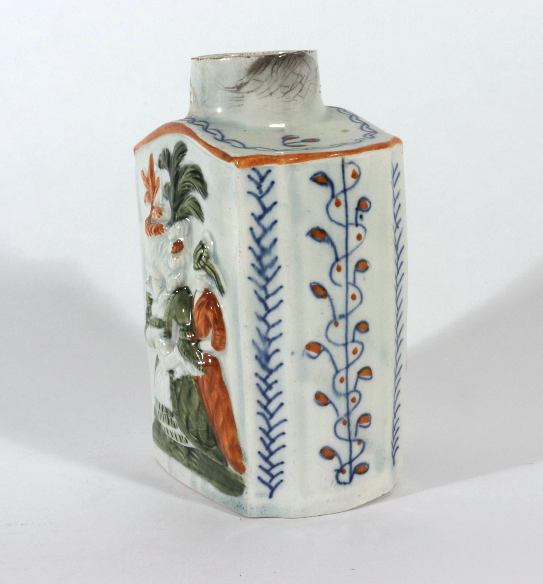 Prattware Pottery Macaroni Tea Caddy, Posiblemente Prestonpans. Escocia siglo XIX en venta