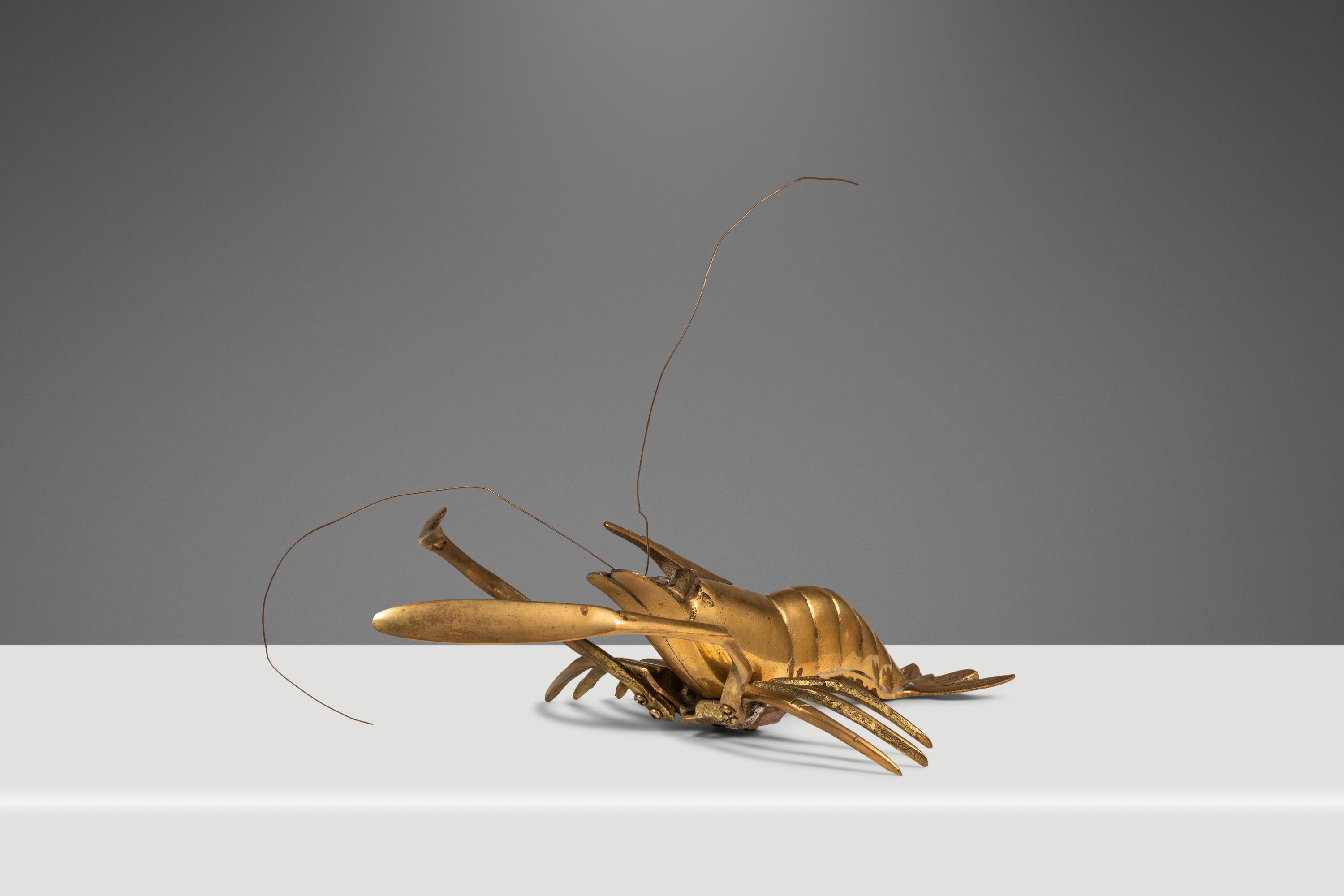 Sculpture murale ou de table suspendue Prawn / Shrimp en laiton massif, A.I.C., c. 1960s Bon état - En vente à Deland, FL