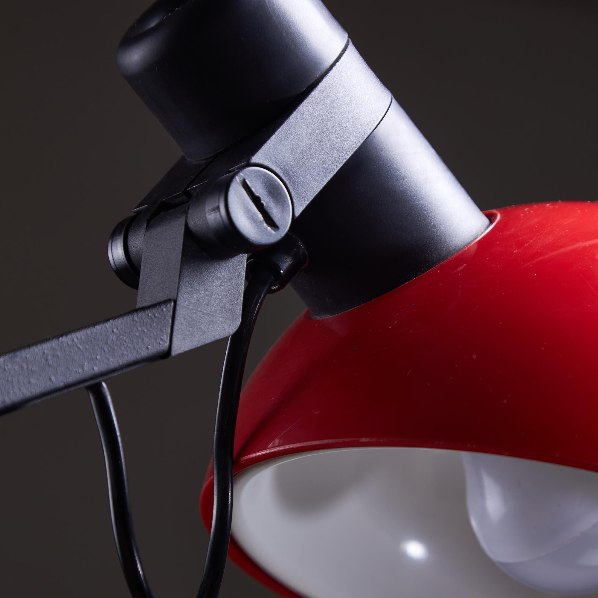 Praxi Table Lamp by Bruno Umberto Gecchelin for Guzzini, 1982 In Good Condition For Sale In Budapest, HU