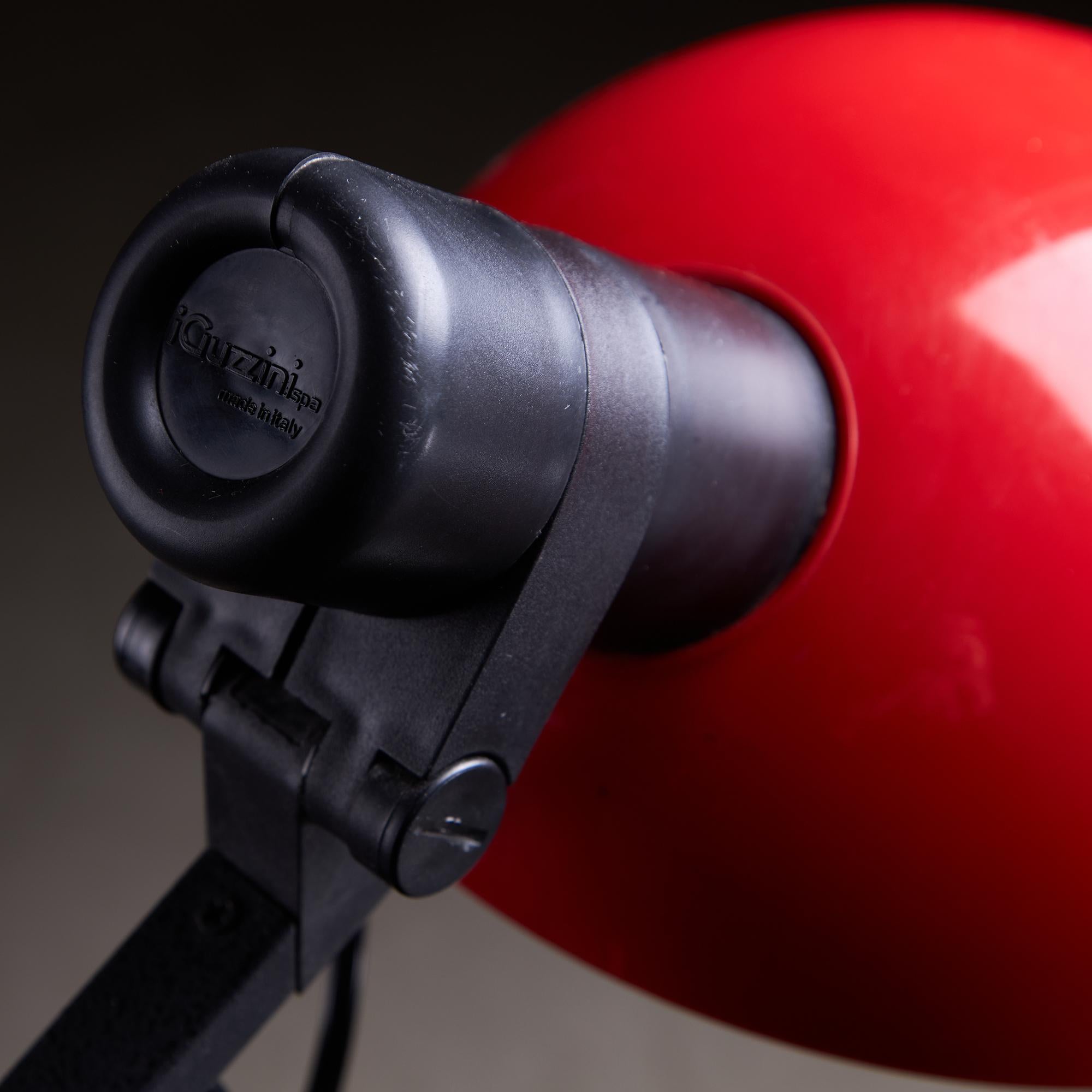 Late 20th Century Praxi Table Lamp by Bruno Umberto Gecchelin for Guzzini, 1982 For Sale