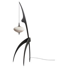 PRAYING MANTIS Stehlampe aus schwarzer Esche von Rispal