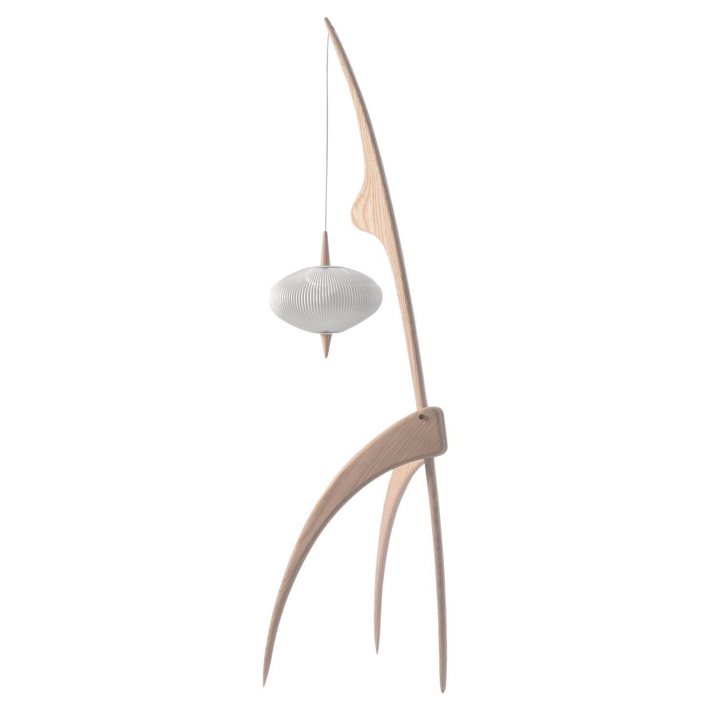 PRAYING MANTIS Floor Lamp in Natural Ash by Rispal
