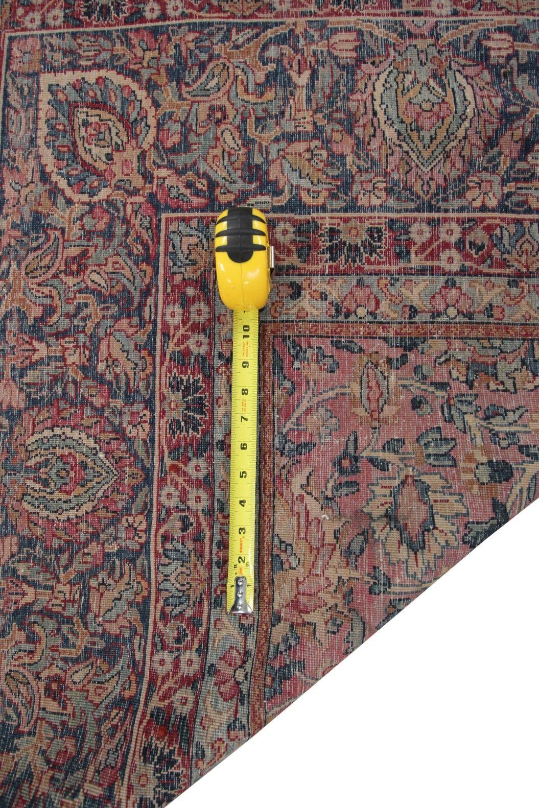 Antiker antiker Lavar Kerman-Teppich aus der Zeit vor 1900, antiker persischer Lavar lila Persischer Teppich  (Spätes 19. Jahrhundert) im Angebot