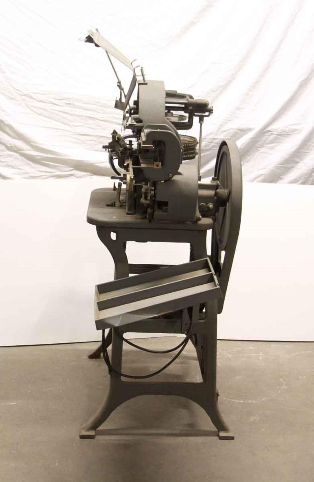 Industriel Graphotype, machine d'embossage et d'impression, pré-1929, Adressographe Modèle 6281
