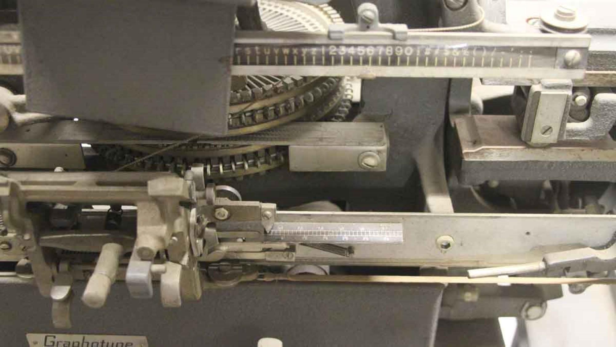 Graphotype, machine d'embossage et d'impression, pré-1929, Adressographe Modèle 6281 1