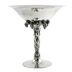 Tazza d'argento Georg Jensen 263B, motivo uva, prima del 1945