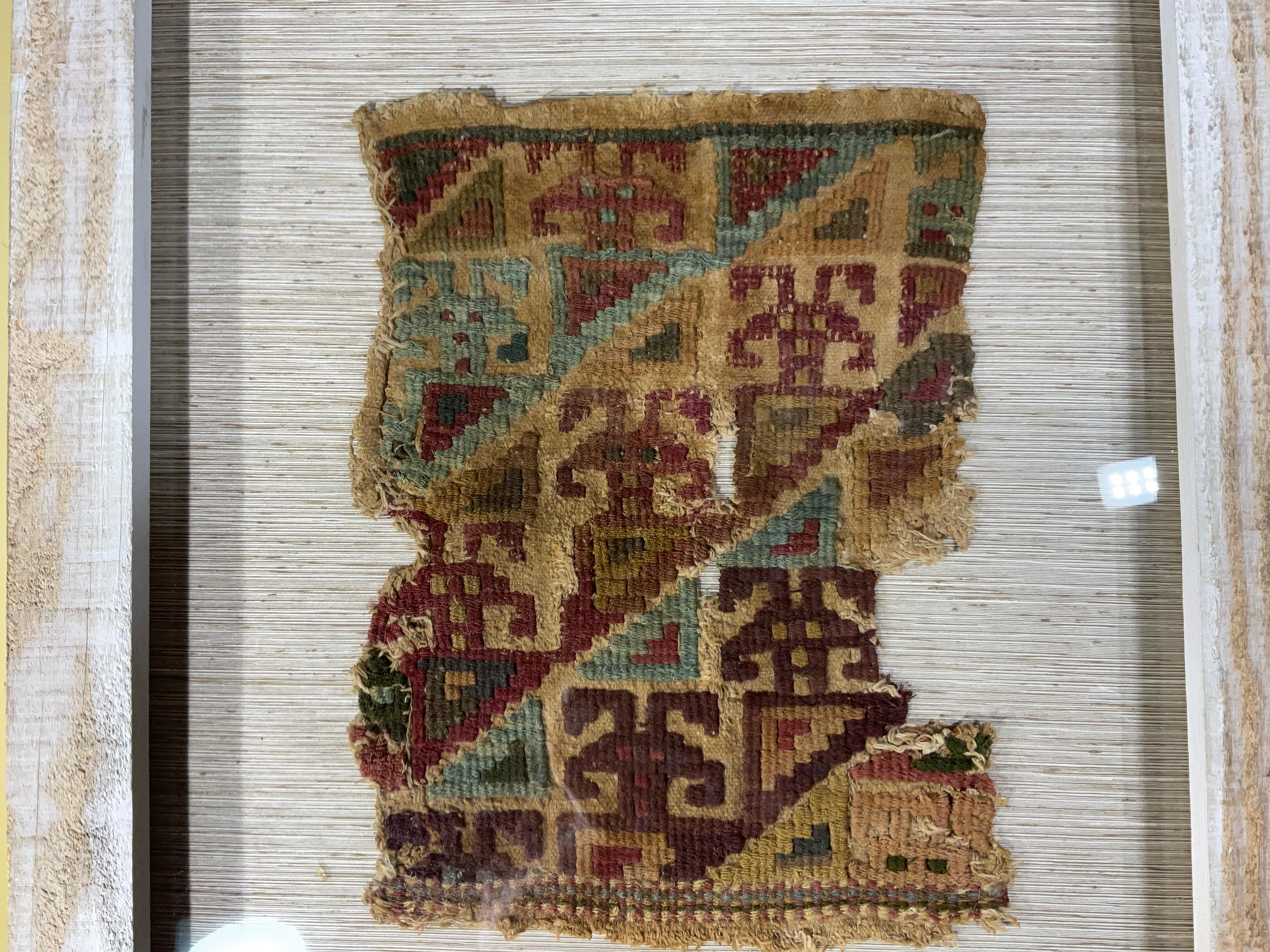 Pre Colombian Antique Peruvian Textile Fragment In Good Condition For Sale In Delray Beach, FL