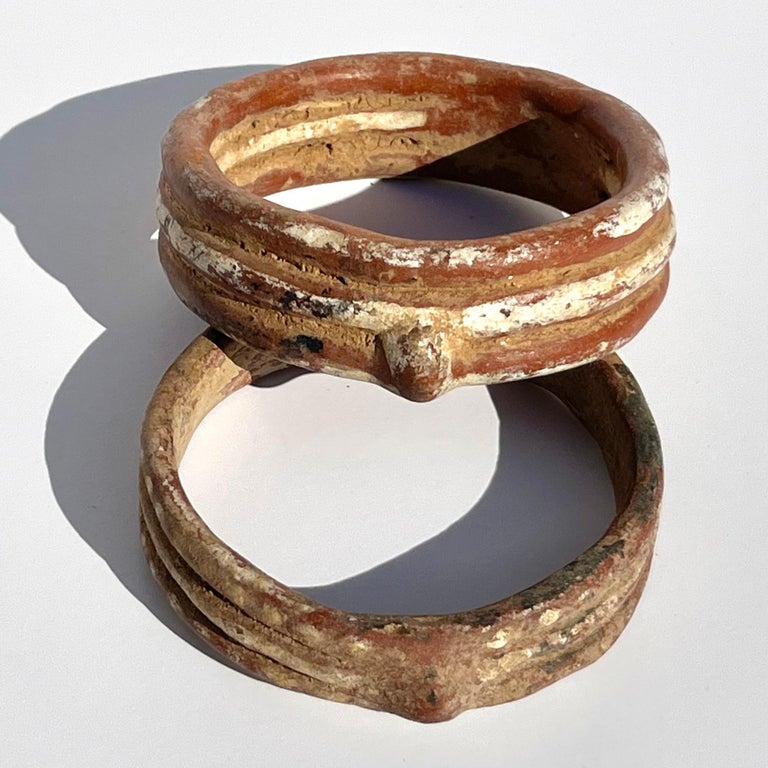 Pre Colombian Michoacán Pottery Bracelets In Excellent Condition For Sale In Dallas, TX