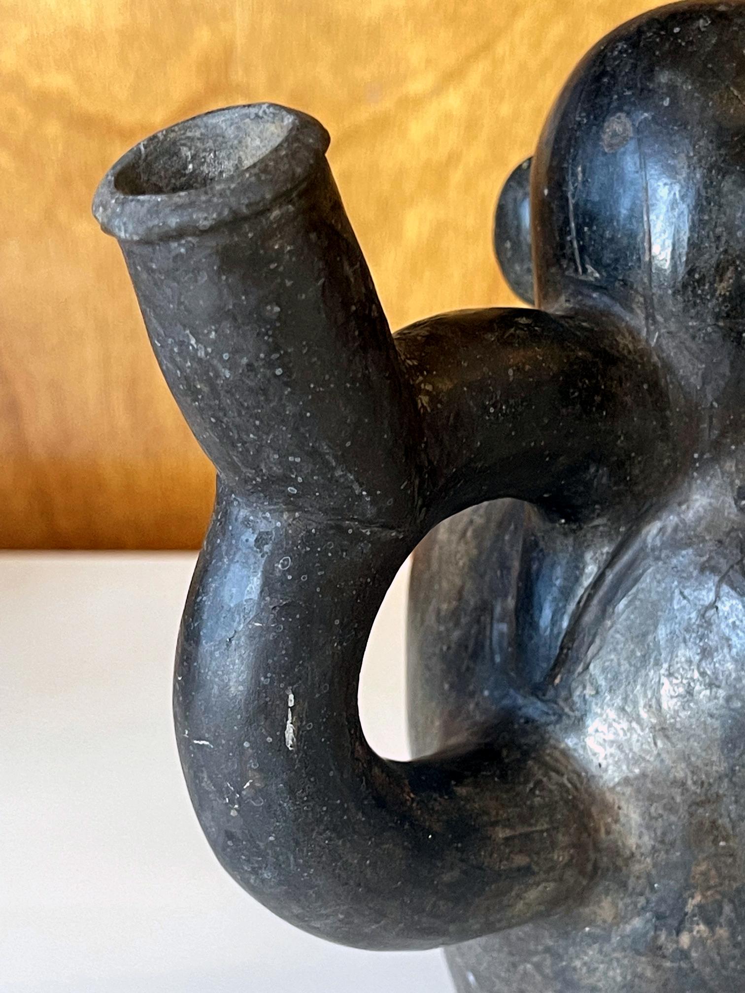 Pre-Columbian Black Figural Stirrup Vessel Moche Culture For Sale 4