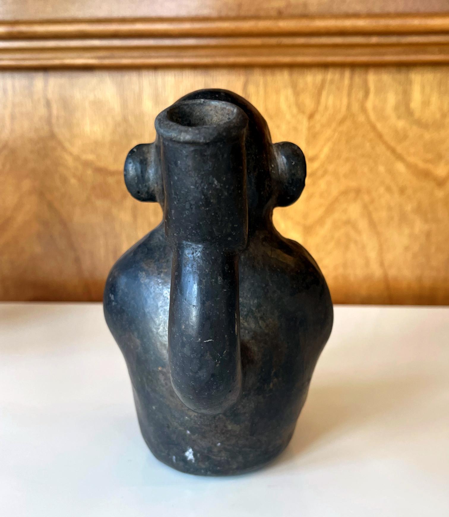 Pre-Columbian Black Figural Stirrup Vessel Moche Culture For Sale 1