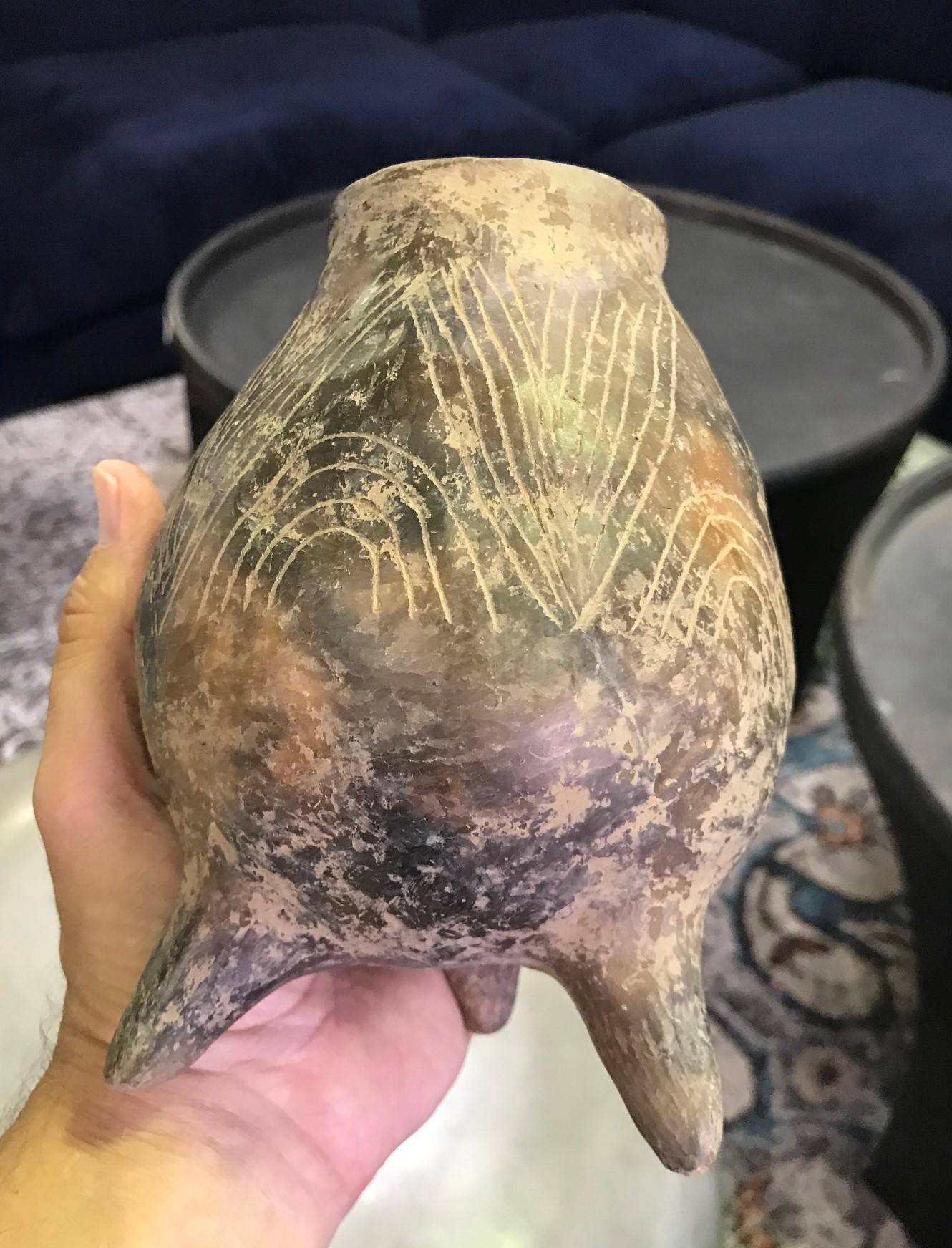 Pre-Columbian Blackware Ceramic Pottery Three-Legged Vase Cup Vessel 3