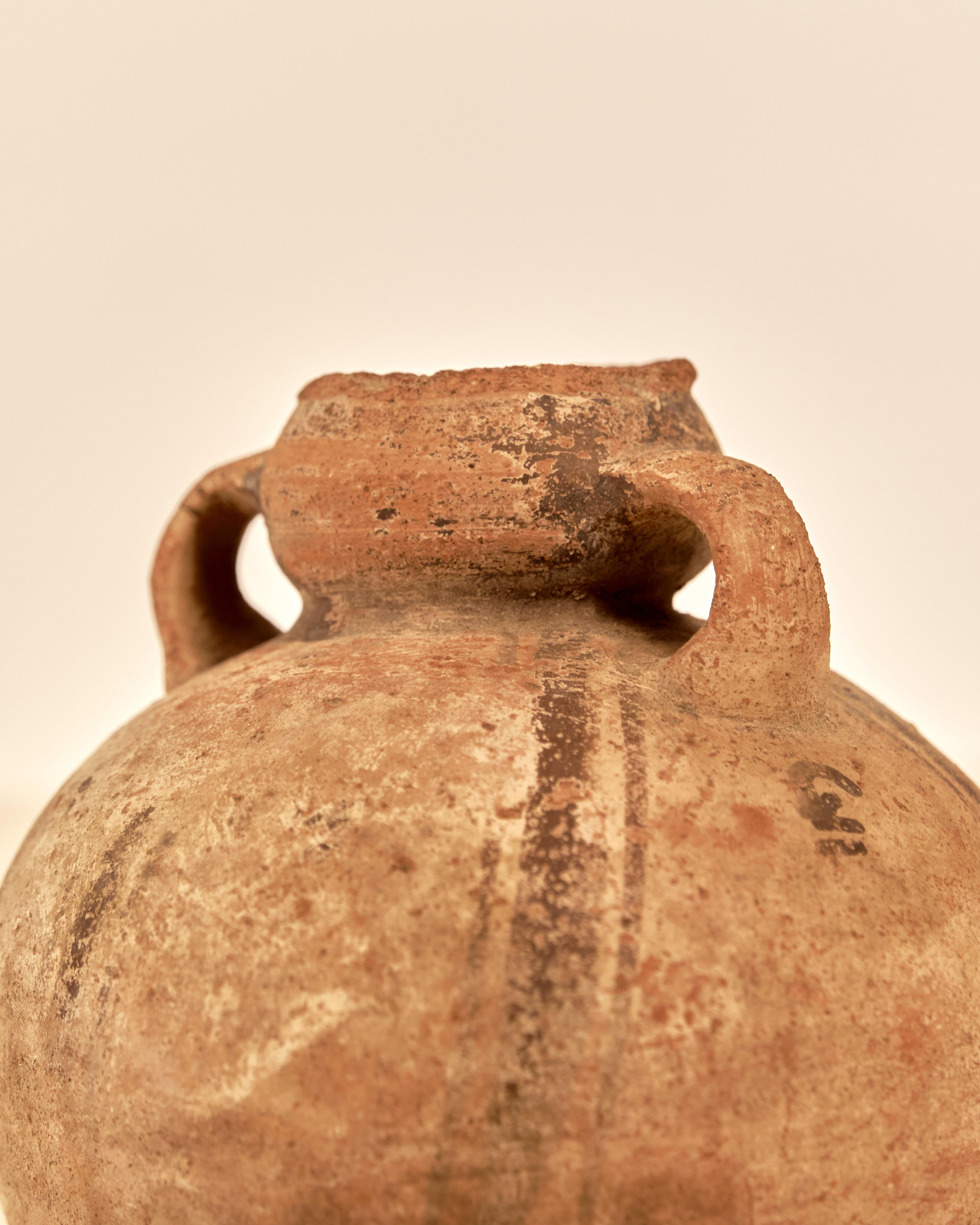 Fino al XVIII secolo Vaso in ceramica Pre-Columbian con doppio manico a nastro della Cultura Chancay in vendita