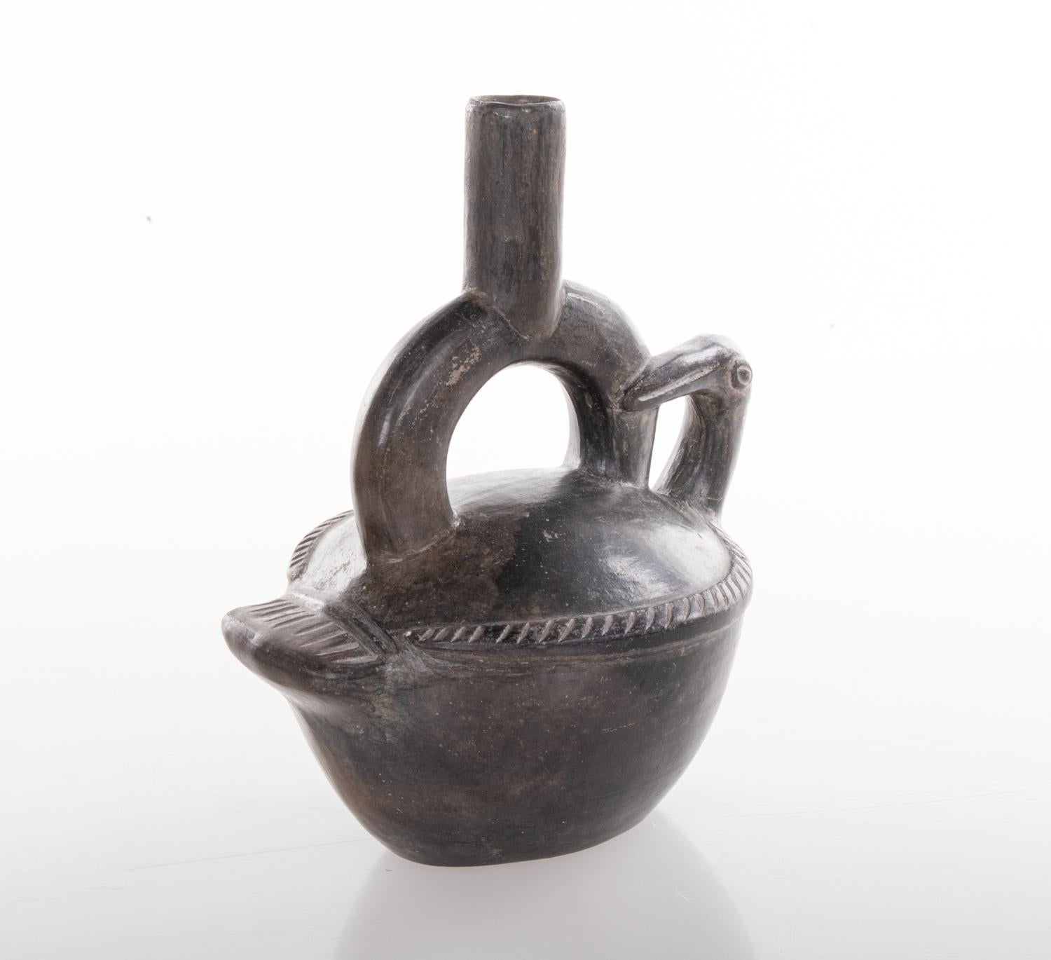 Prehistoric Pre-Columbian Chimu Inca Blackware Stirrup Vessel