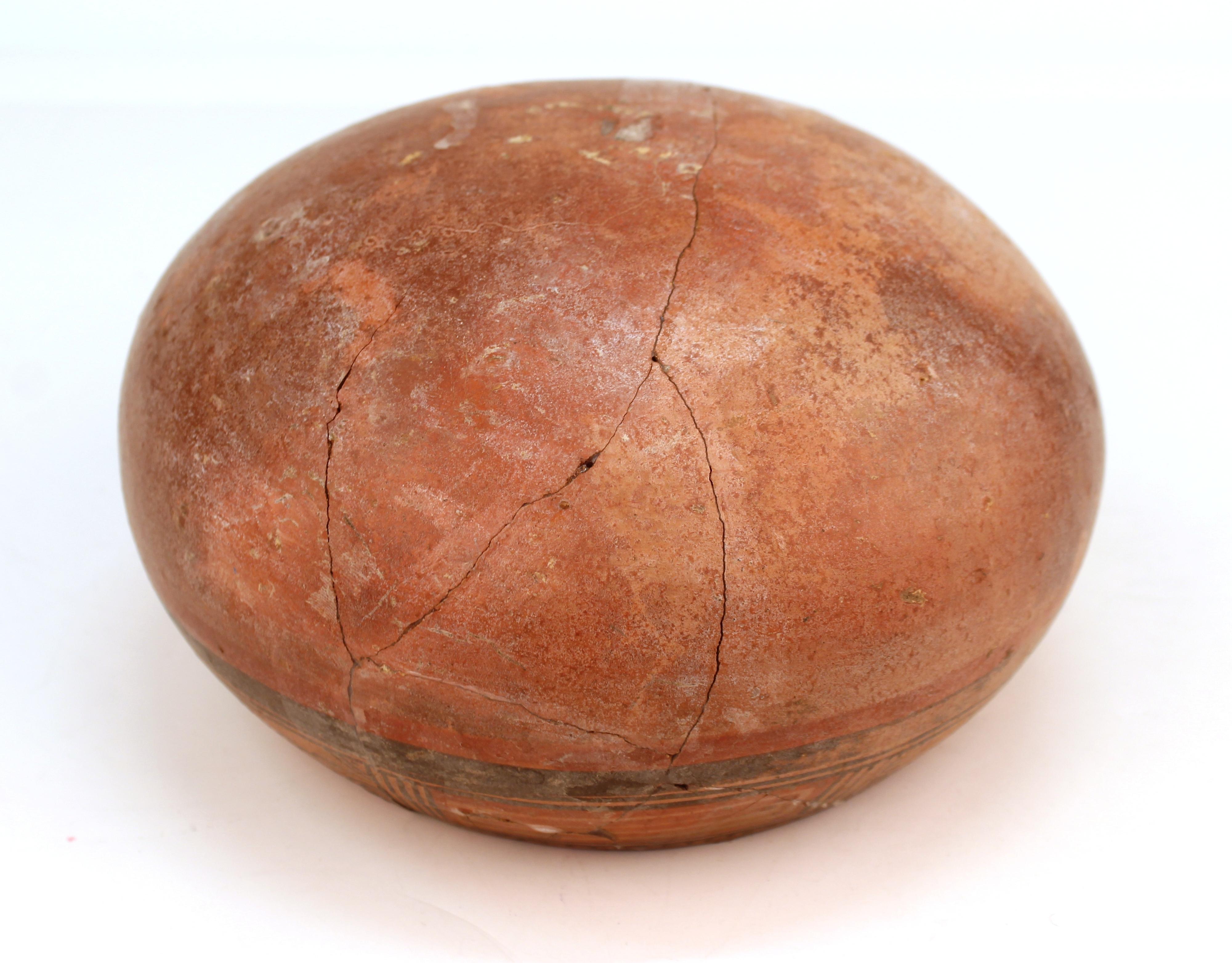 Pre-Columbian Costa Rican Nicoya Pottery Bowl In Good Condition In New York, NY