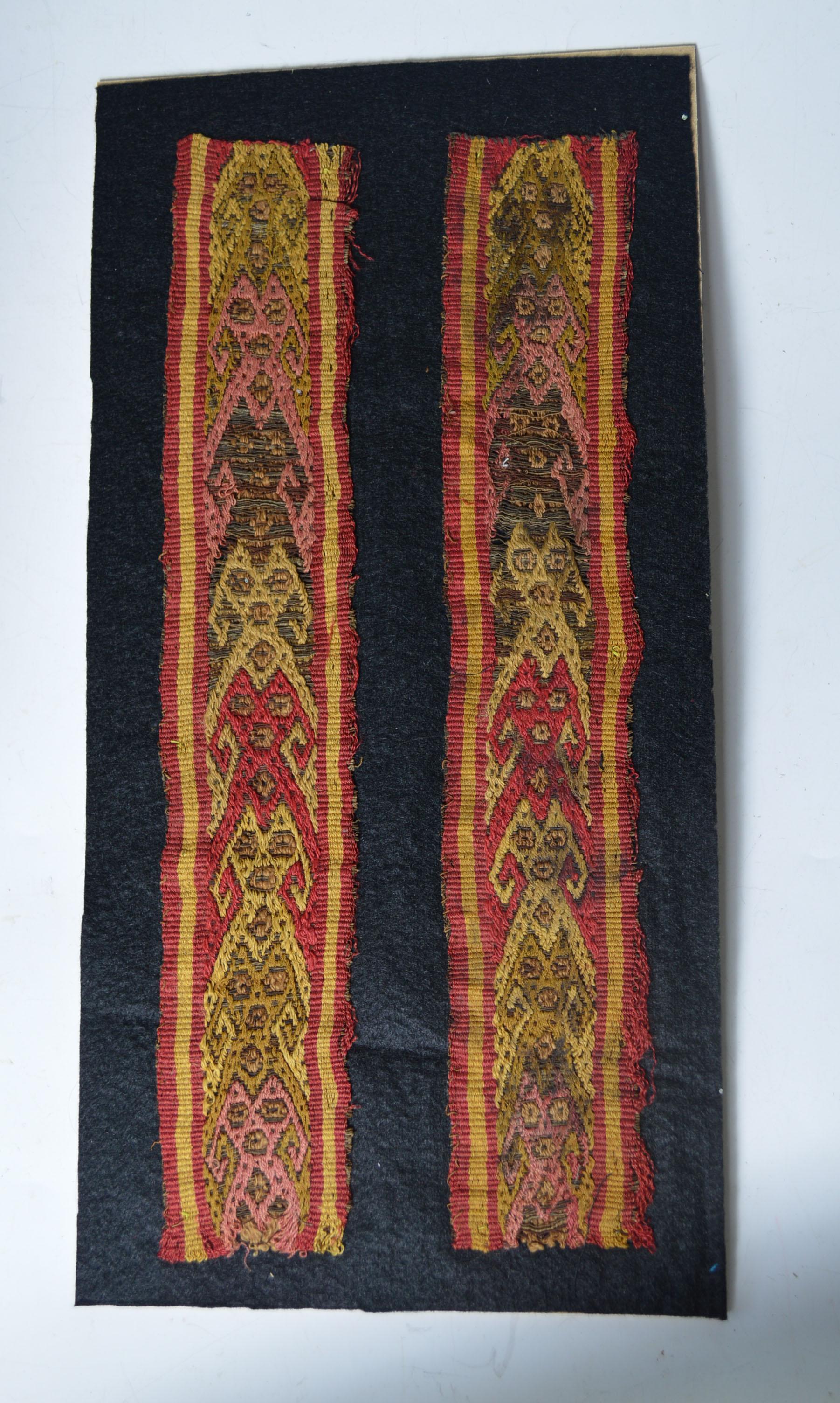  Fine Pre columbian Chancay textile panels

The finely woven textile strips with interlocking mythological figures 

probably from a tunic or manta cloth

Chancay circa 1100-1400 AD, Peru.

Mounted on black wool cloth in a modern frame

Size: 14 x 2