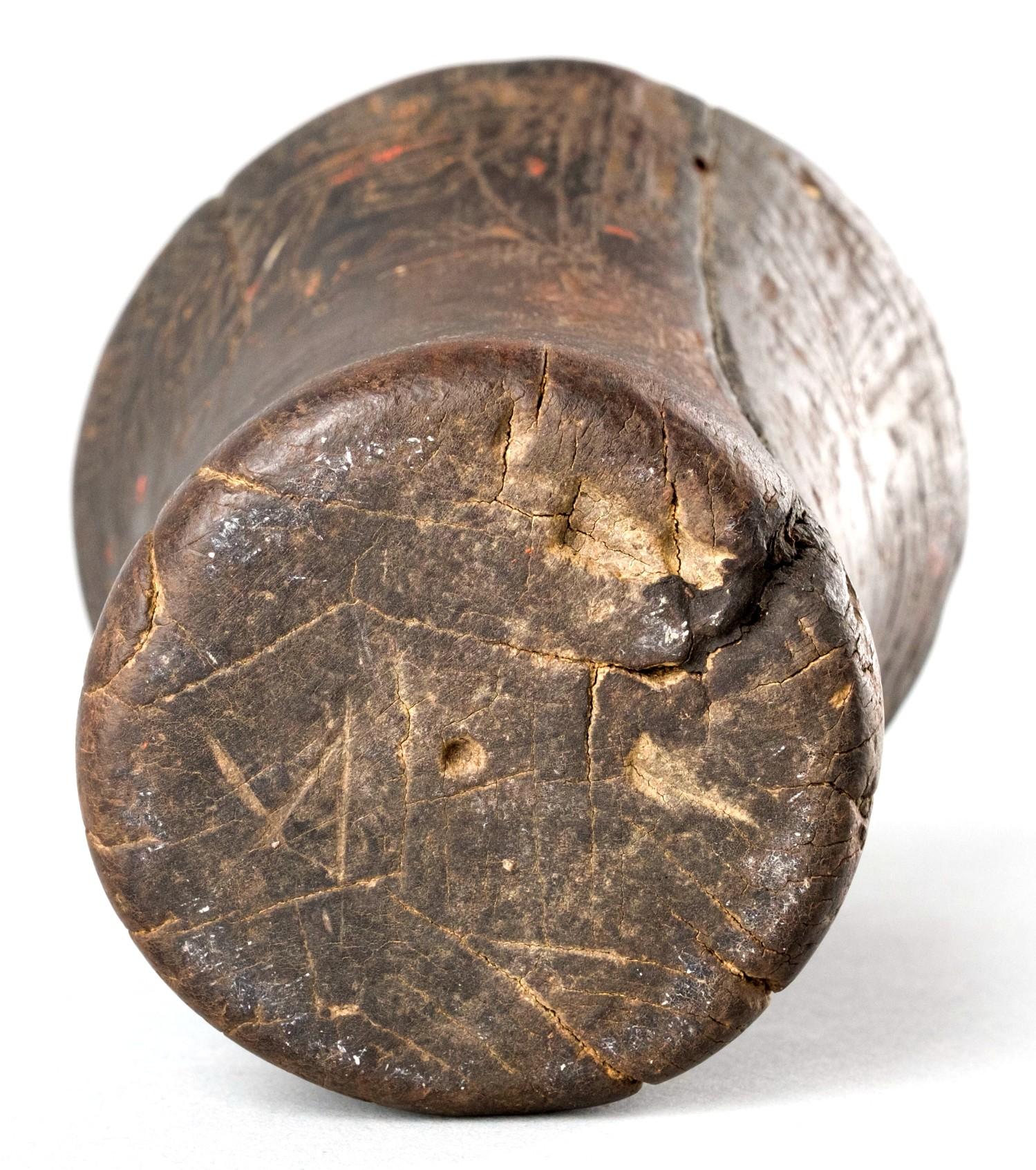 Hardwood Pre-Columbian Inca Hand Carved Kero / Drinking Vessel, 1300-1500 AD For Sale